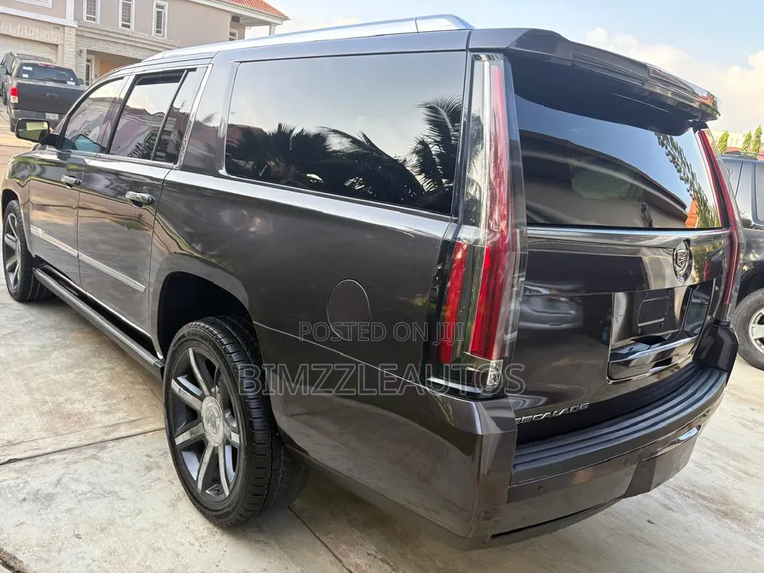Cadillac Escalade ESV 2015 Black
