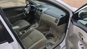Toyota Corolla 2012 White