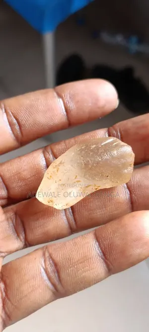 Aaa+ Golden Rough Sapphire