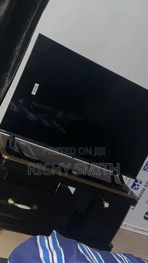 Hisense Smart Tv 43inches