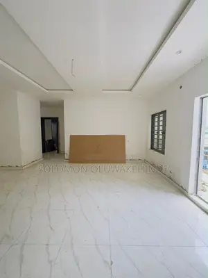 3bdrm Apartment in Gbagada for sale