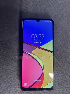 Samsung Galaxy A12 64 GB Red