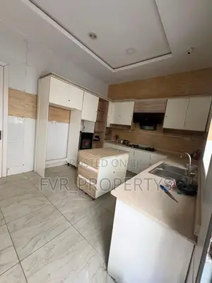 1bdrm Shared Apartment in Oral, Ikota for rent