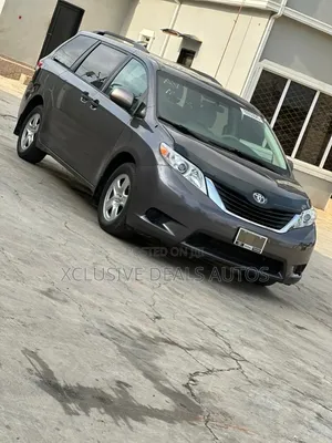 Toyota Sienna 2012 Gray