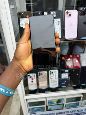 Apple iPhone 11 128 GB Red