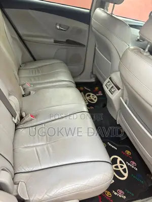 Toyota Venza 2011 Gray