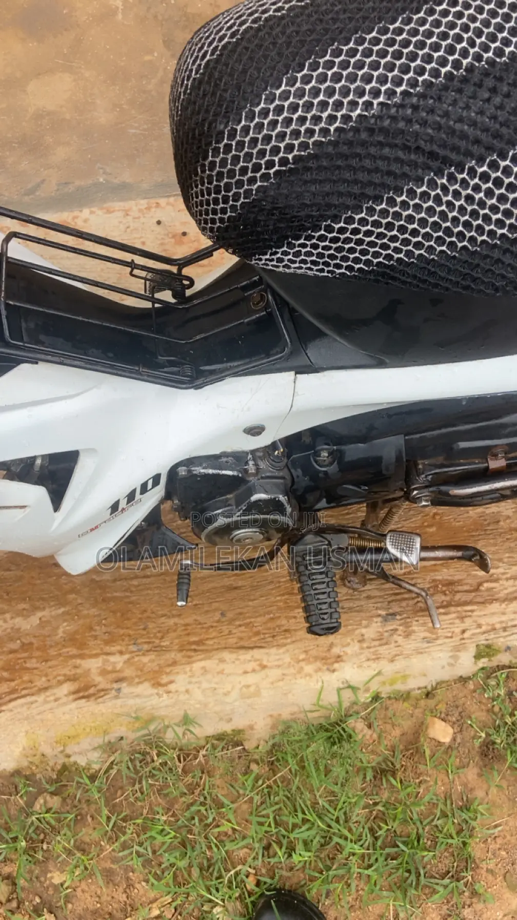 TVS Neo NX 2025 White