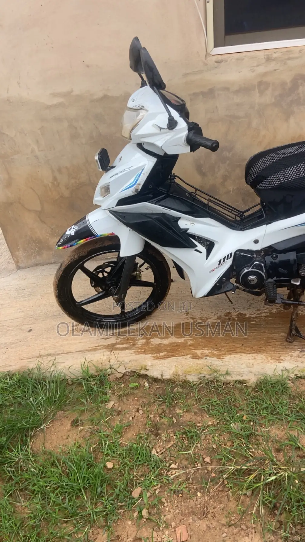 TVS Neo NX 2025 White