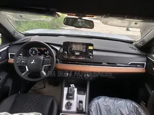 New Mitsubishi Outlander 2025 Black