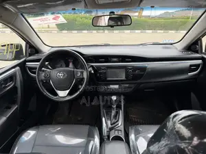 Toyota Corolla 2016 Black