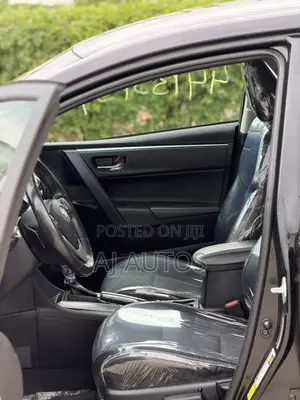Toyota Corolla 2016 Black