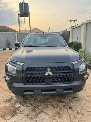 New Mitsubishi L200 2025 Black