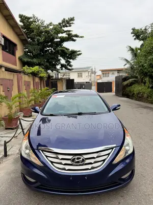 Hyundai Sonata SE Sedan FWD (2.4L 4cyl 6A) 2012 Blue