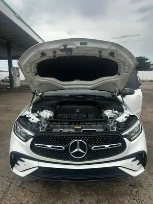 Mercedes-Benz GLC-Class GLC 300 2024 White