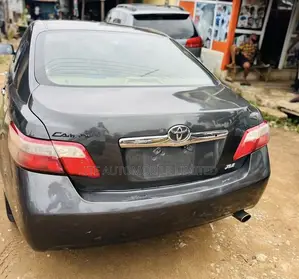 Toyota Camry XLE 4dr Sedan (2.4L 4cyl 5A) 2009 Gray