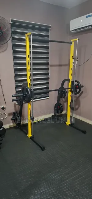 Semi Smith Bench Press + 90kg Weights