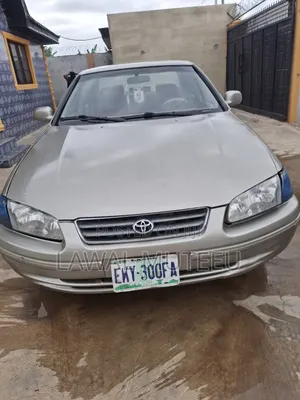 Toyota Camry LE 2022 Silver