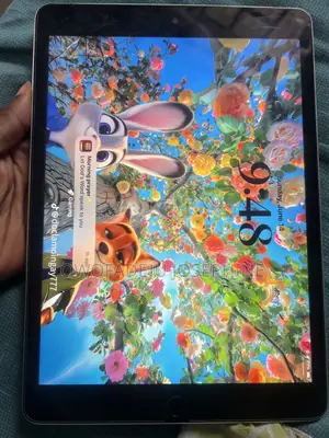 Apple iPad 9.7 64 GB White