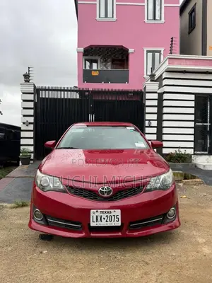 Toyota Camry SE 4dr Sedan (2.5L 4cyl 6A) 2013 Red