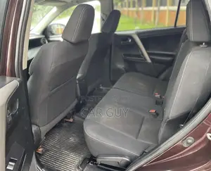 Toyota RAV4 XLE 4dr SUV AWD (2.5L 4cyl 6A) 2018 Burgundy