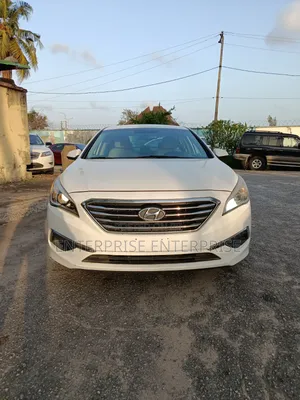 Hyundai Sonata Limited Sedan FWD (2.4L 4cyl 6A) 2016 White