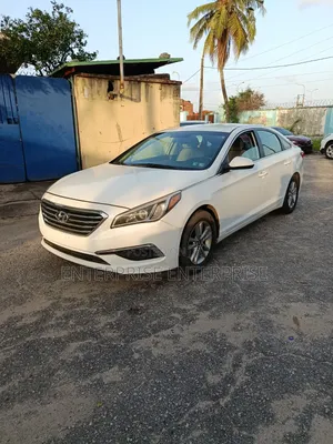 Hyundai Sonata Limited Sedan FWD (2.4L 4cyl 6A) 2016 White