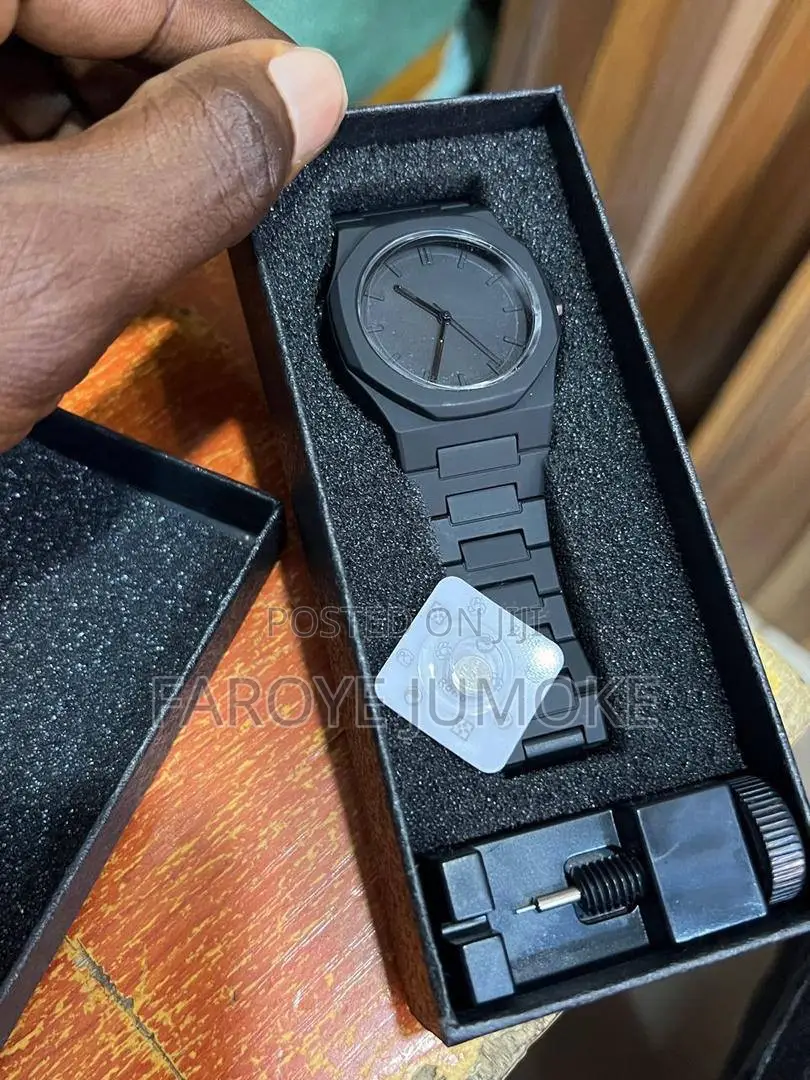 Valenzo Watch