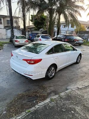 Hyundai Sonata Limited Sedan FWD (2.4L 4cyl 6A) 2016 White