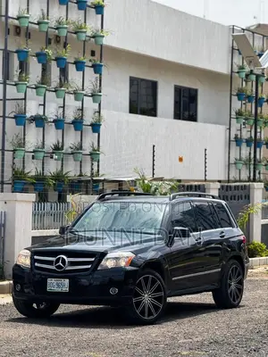 Mercedes-Benz GLK-Class 350 2011 Black