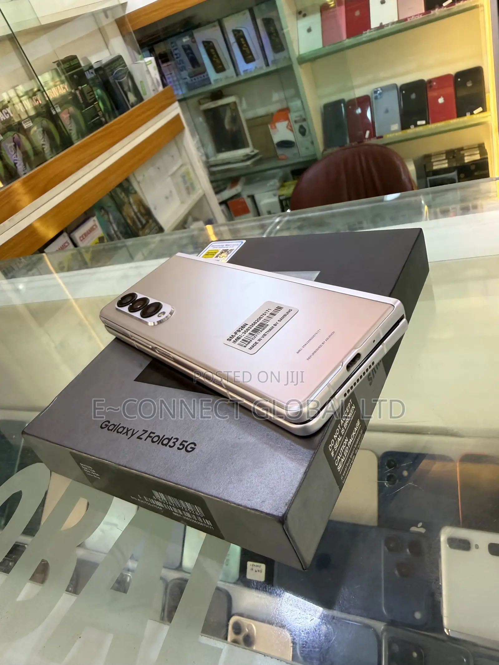 Samsung Galaxy Z Fold 3 256 GB Silver