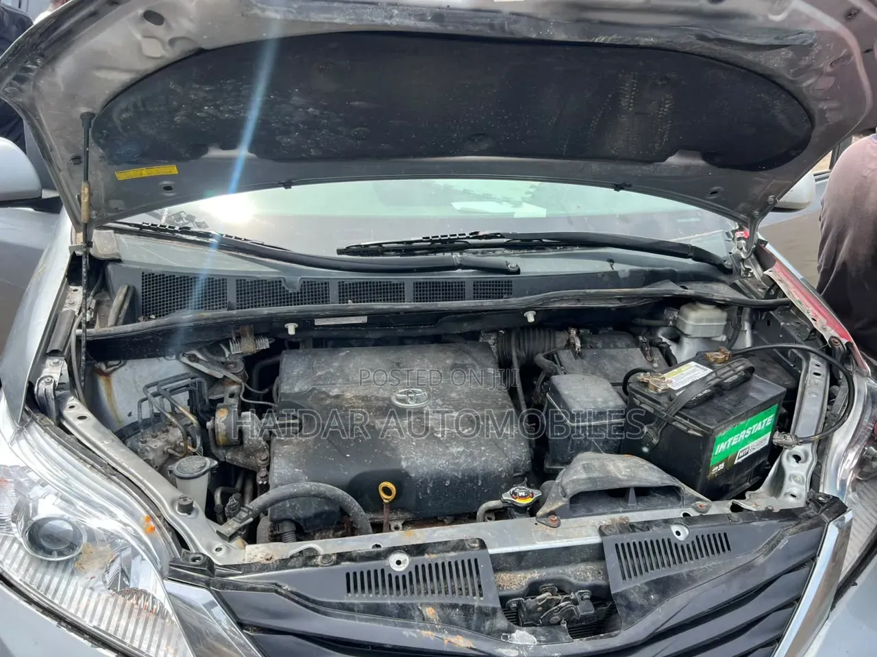Toyota Sienna 2012 Silver