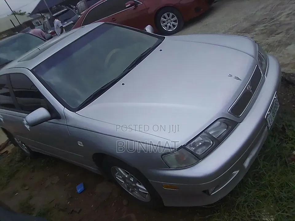 Infiniti M 2002 Silver