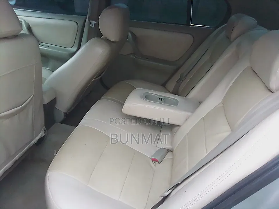 Infiniti M 2002 Silver