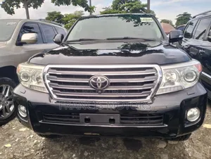 Toyota Land Cruiser 2015 Black