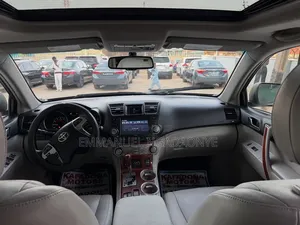 Toyota Highlander 2011 Blue