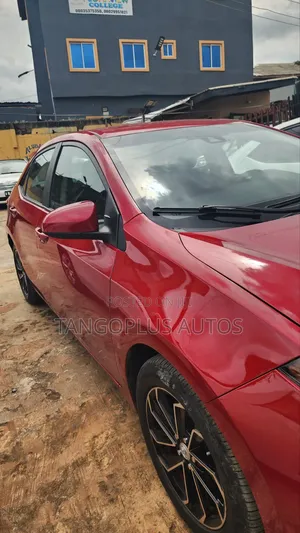 Toyota Corolla 2017 Red