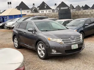 Toyota Venza V6 AWD 2010 Gray