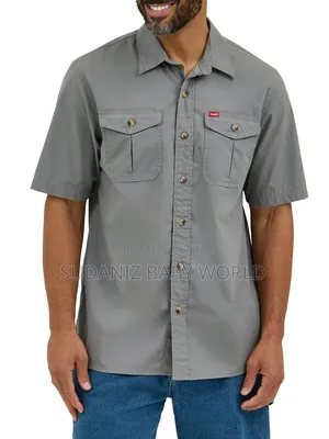 Wrangler Men's Relaxed Stretch Short Sleeve Shirt