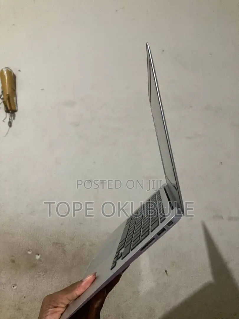 Laptop Apple MacBook Air 2015 4GB Intel Core i5 SSD 128GB
