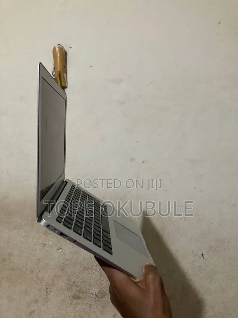 Laptop Apple MacBook Air 2015 4GB Intel Core i5 SSD 128GB