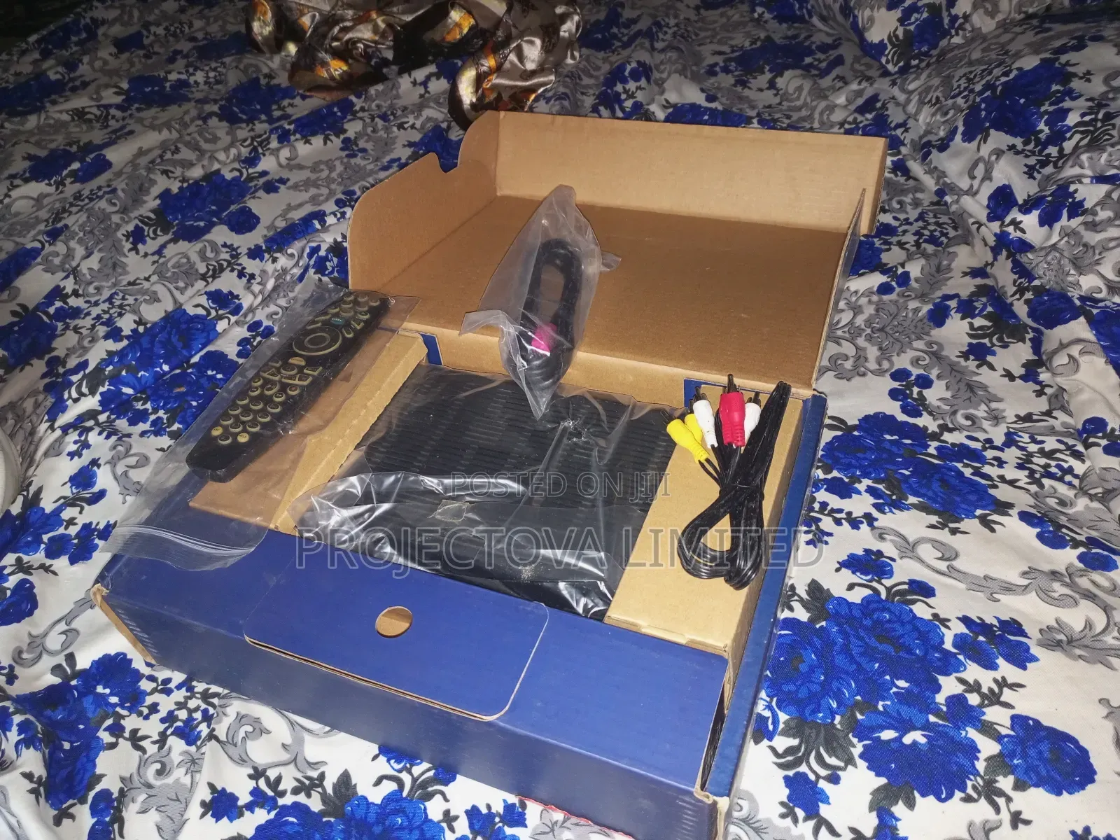 DSTV Explora 2a