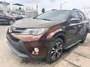 Toyota RAV4 Limited 4dr SUV AWD (2.5L 4cyl 6A) 2015 Brown