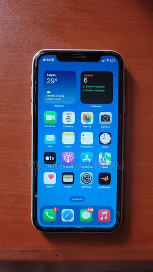Apple iPhone XR 128 GB White