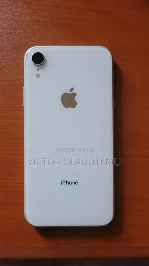 Apple iPhone XR 128 GB White