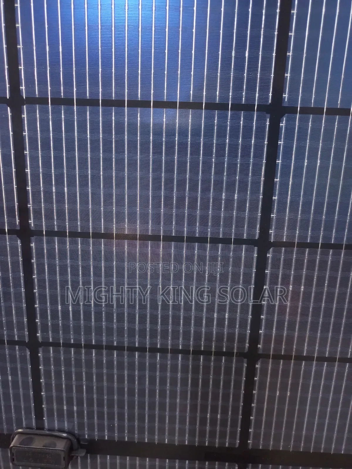 550w Plus 20 Box Bar Black and Bifacial Panel