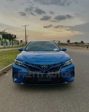 Toyota Camry 2019 Blue