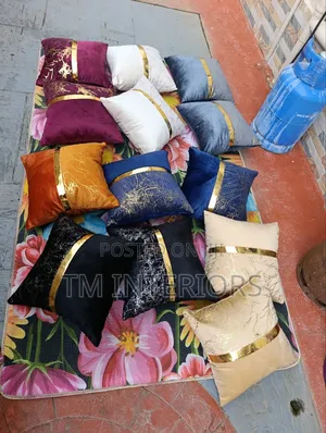 Luxury Fibre Filled Decorative Throw Pillows