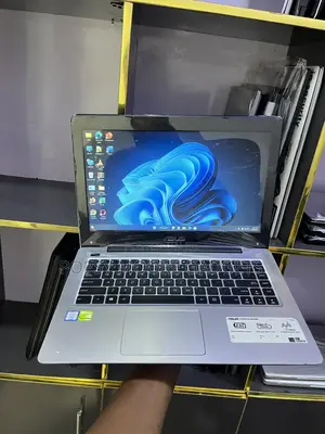 Laptop Asus X455LA 4GB Intel Core i5 SSD 128GB