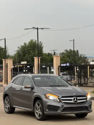 Mercedes-Benz GLA 250 2015 Brown
