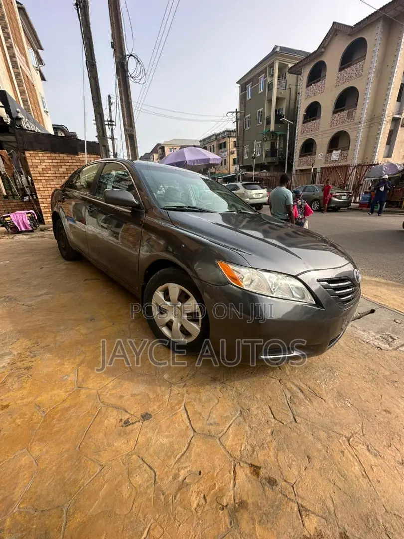 Toyota Camry 2008 Gray